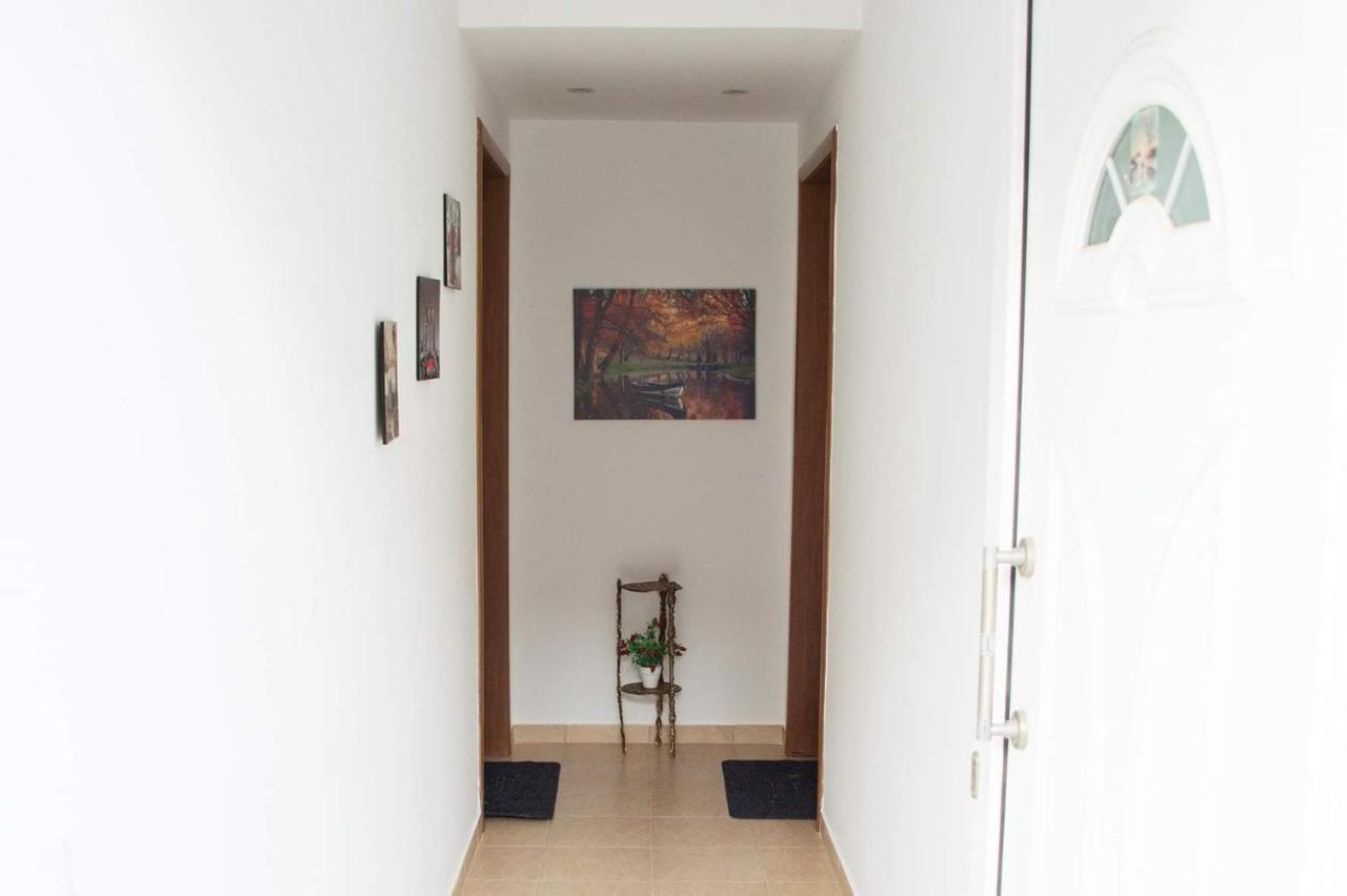 Mirmidones Anesis Apartment Agrelia ภายนอก รูปภาพ